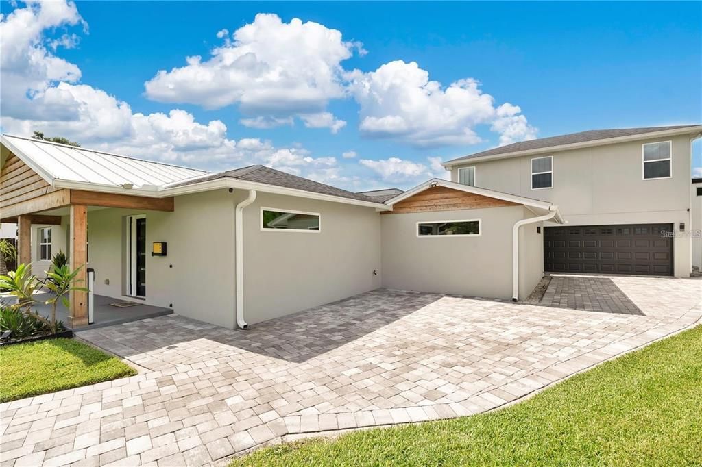 For Sale: $849,000 (0 beds, 0 baths, 2305 Square Feet)