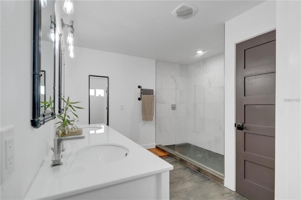 For Sale: $849,000 (0 beds, 0 baths, 2305 Square Feet)