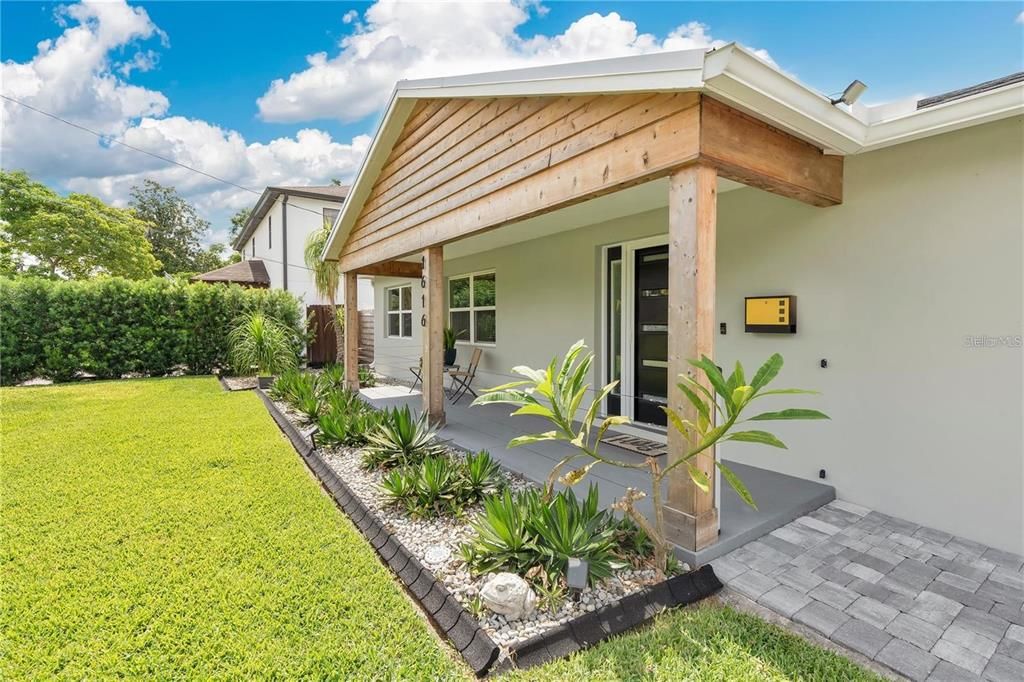 For Sale: $849,000 (0 beds, 0 baths, 2305 Square Feet)