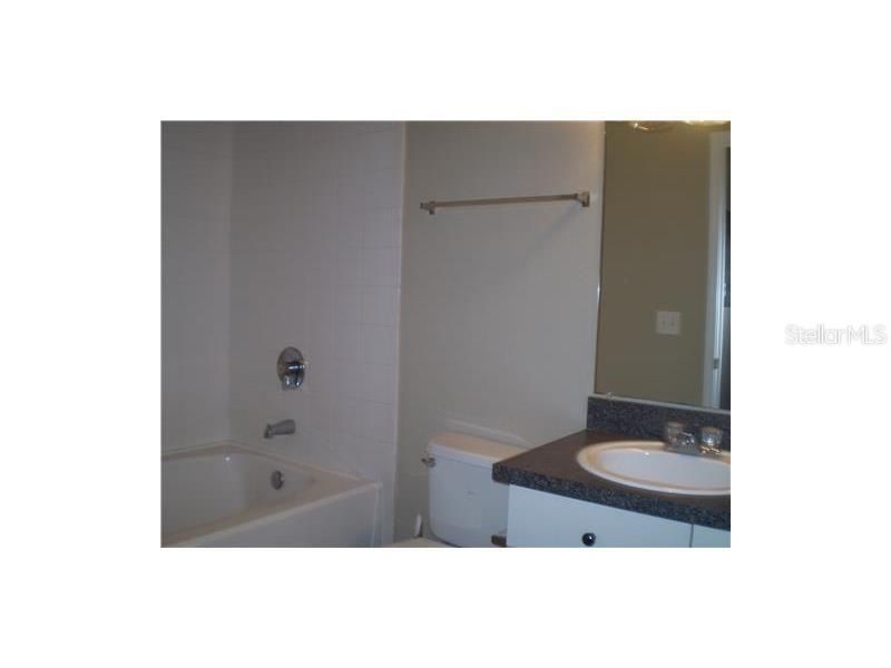 Activo con contrato: $1,500 (1 camas, 1 baños, 817 Pies cuadrados)