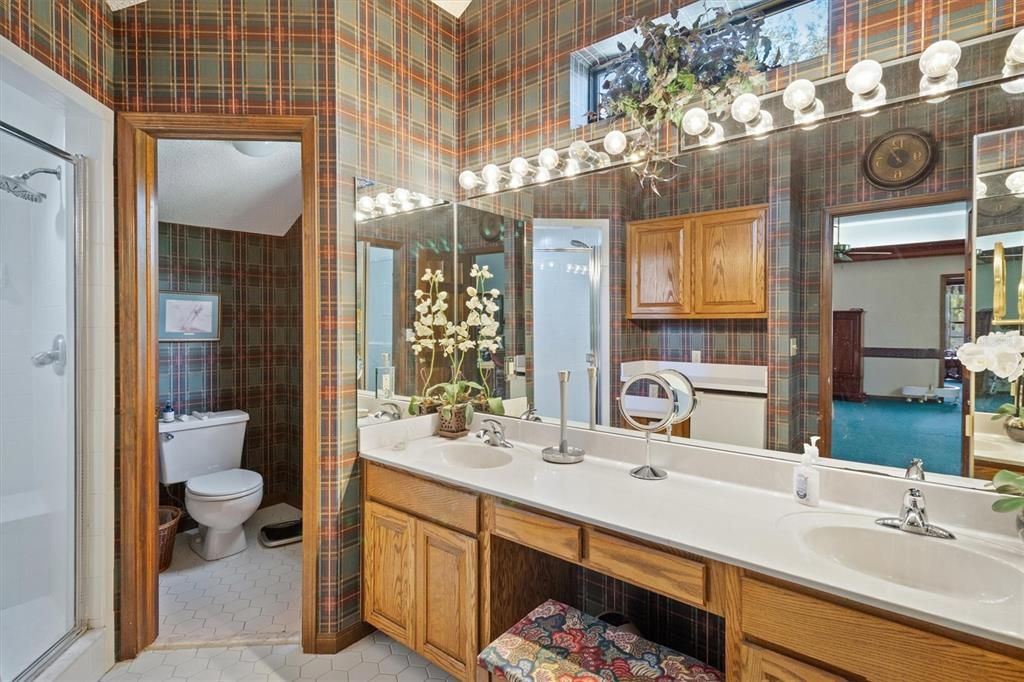 待售: $799,900 (3 贝兹, 3 浴室, 3749 平方英尺)