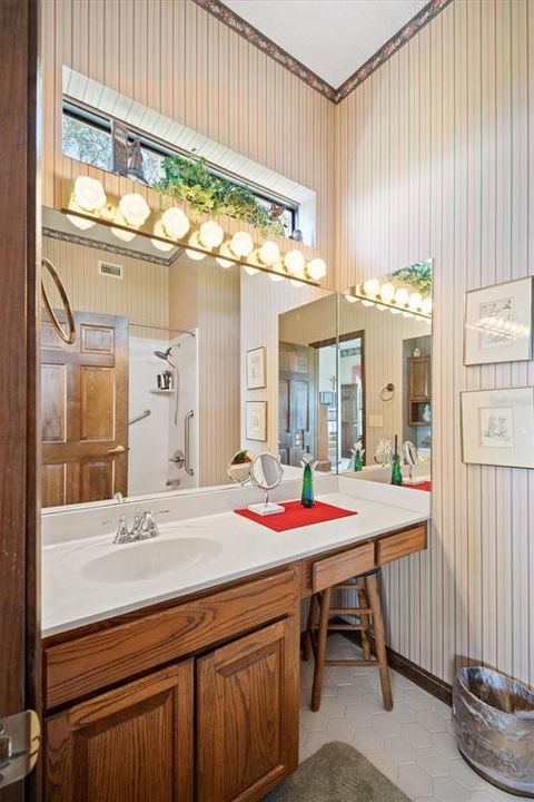 待售: $799,900 (3 贝兹, 3 浴室, 3749 平方英尺)