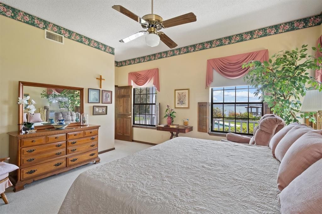 待售: $799,900 (3 贝兹, 3 浴室, 3749 平方英尺)