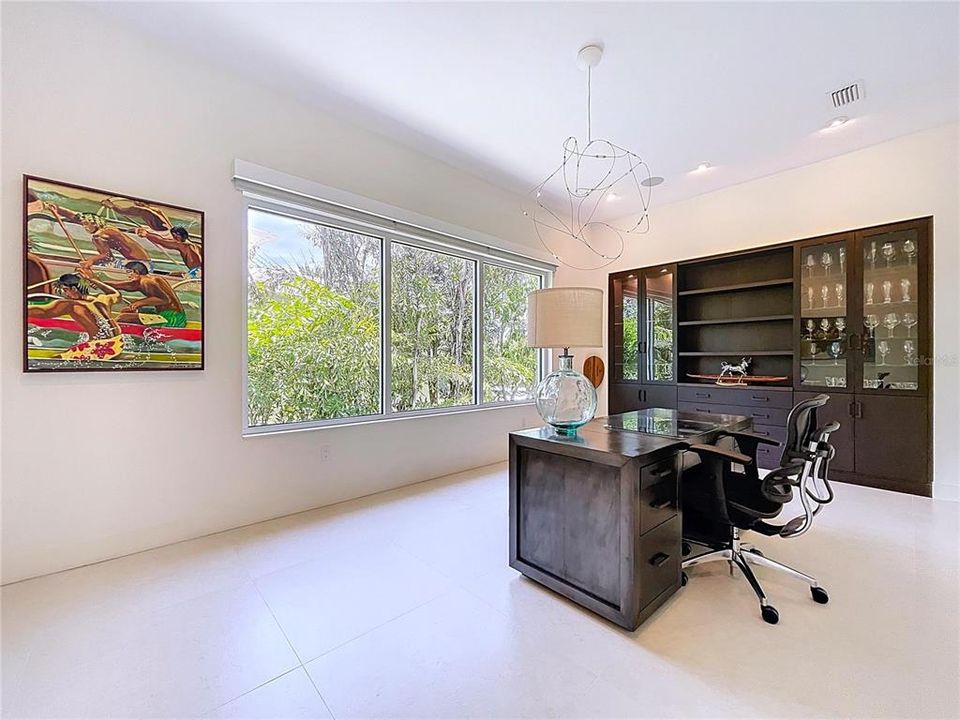 В аренду: $20,000 (5 спален, 4 ванн, 4000 Квадратных фут)