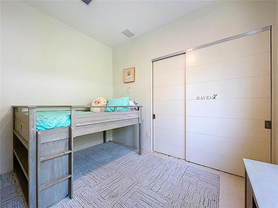 В аренду: $20,000 (5 спален, 4 ванн, 4000 Квадратных фут)