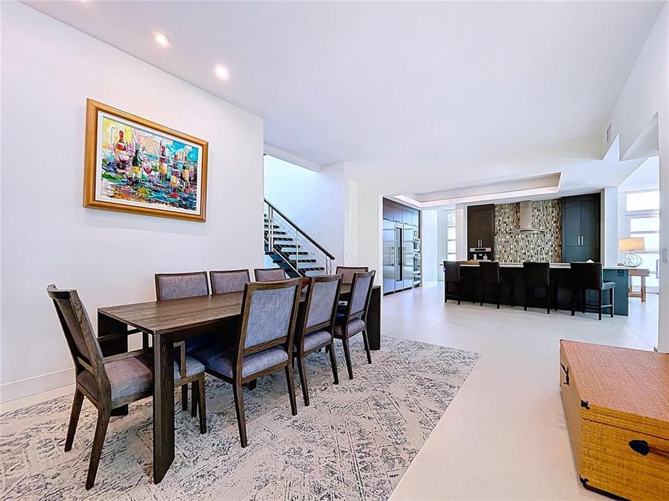 В аренду: $20,000 (5 спален, 4 ванн, 4000 Квадратных фут)