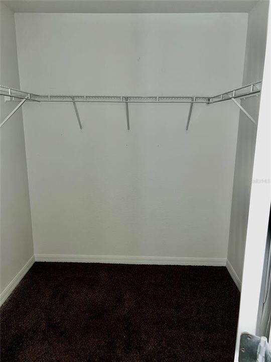 For Sale: $159,900 (2 beds, 2 baths, 1034 Square Feet)