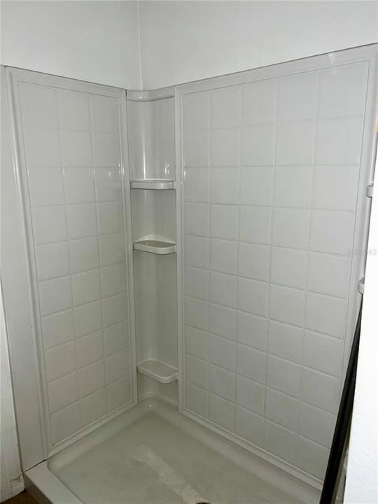 For Sale: $159,900 (2 beds, 2 baths, 1034 Square Feet)