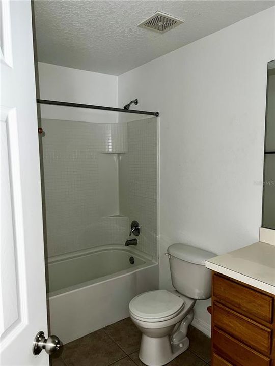 For Sale: $159,900 (2 beds, 2 baths, 1034 Square Feet)