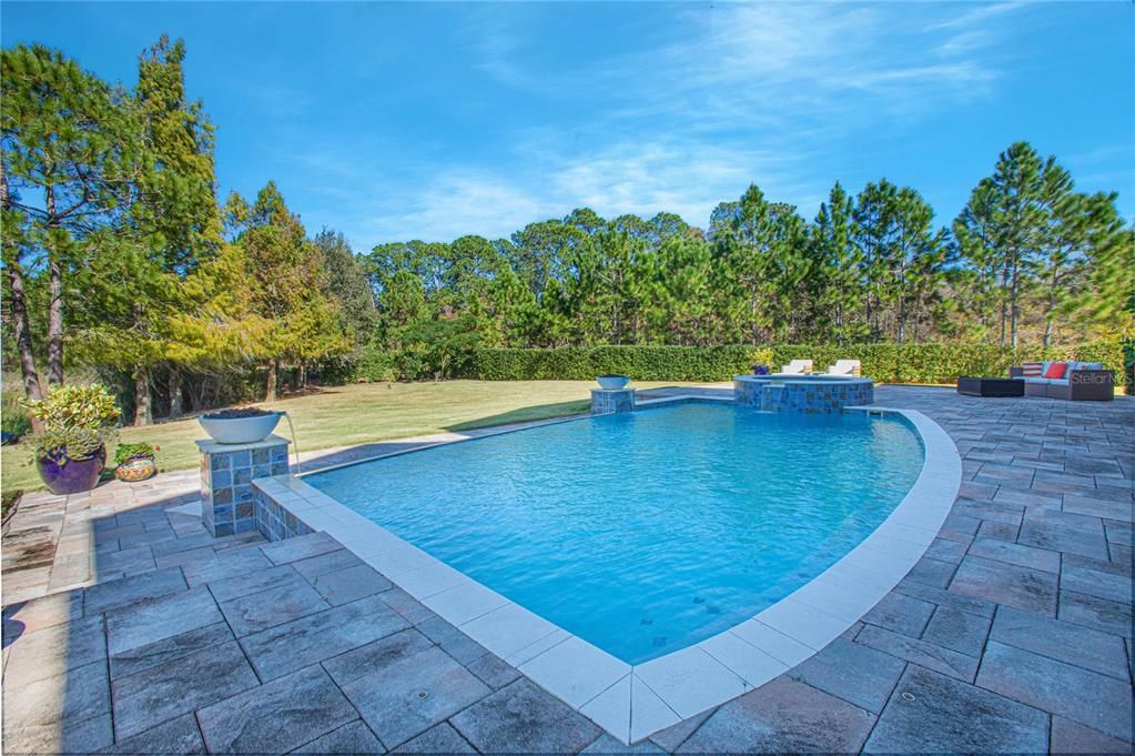 Active With Contract: $2,500,000 (5 beds, 5 baths, 5536 Square Feet)