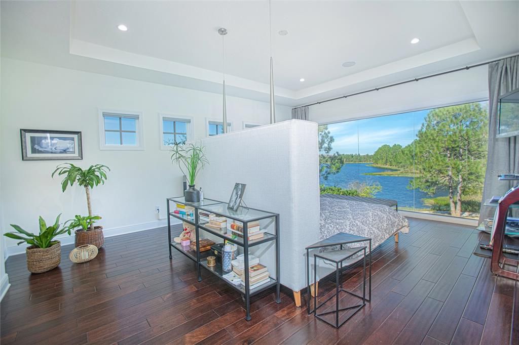 Active With Contract: $2,500,000 (5 beds, 5 baths, 5536 Square Feet)