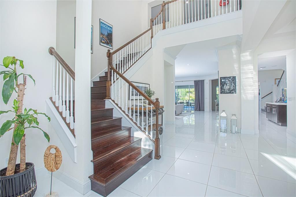 Active With Contract: $2,500,000 (5 beds, 5 baths, 5536 Square Feet)