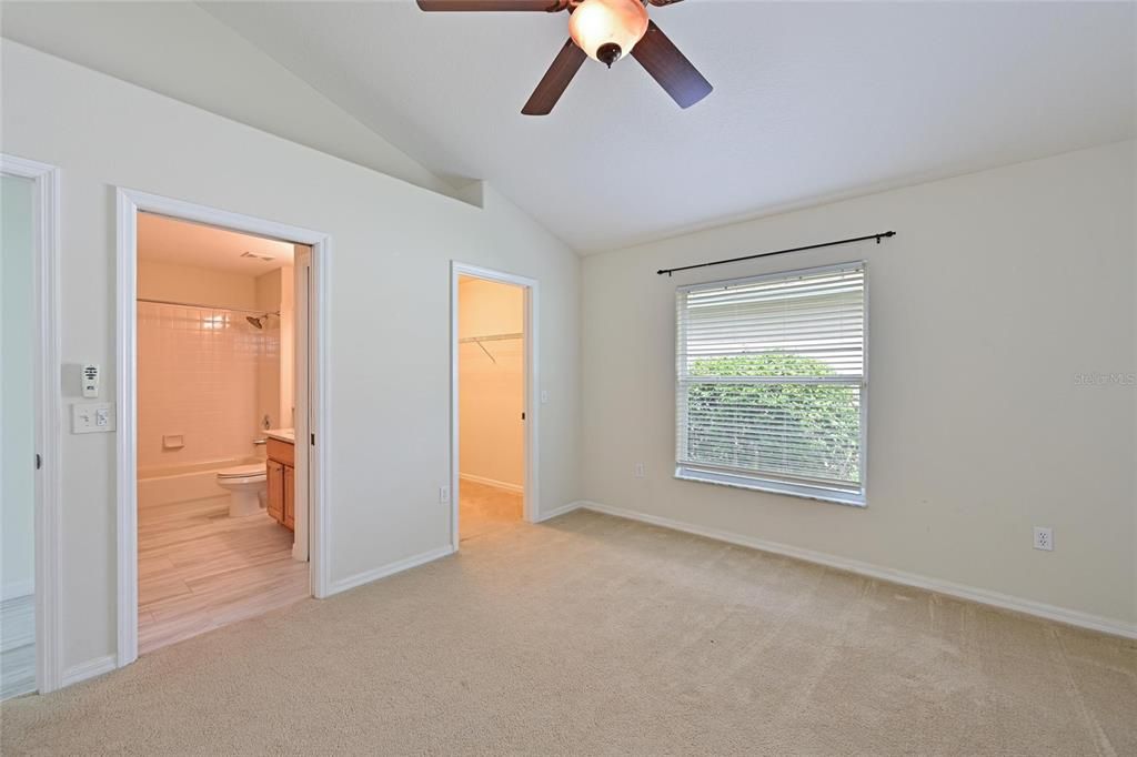 En Venta: $399,000 (2 camas, 2 baños, 1638 Pies cuadrados)