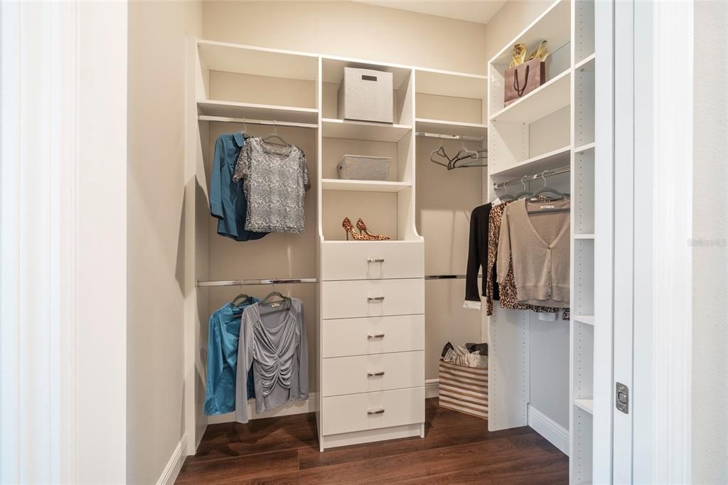 待售: $799,995 (4 贝兹, 3 浴室, 2940 平方英尺)