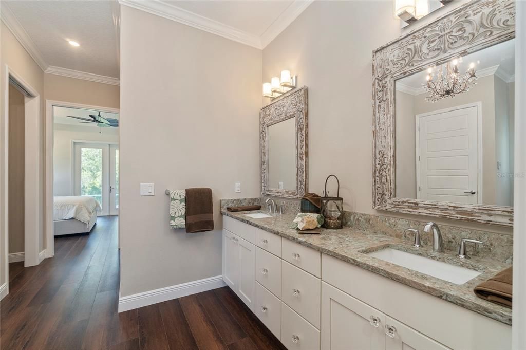 待售: $799,995 (4 贝兹, 3 浴室, 2940 平方英尺)