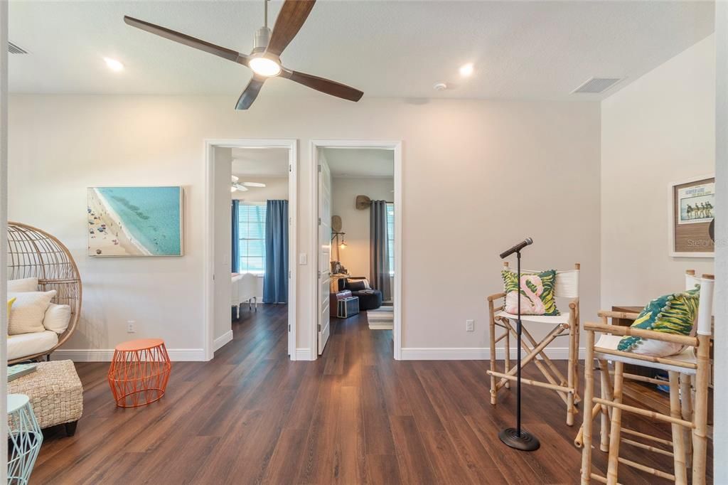 待售: $799,995 (4 贝兹, 3 浴室, 2940 平方英尺)