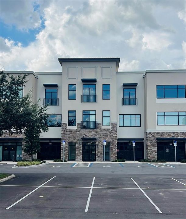 На продажу: $34,740 (0 спален, 0 ванн, 764 Квадратных фут)