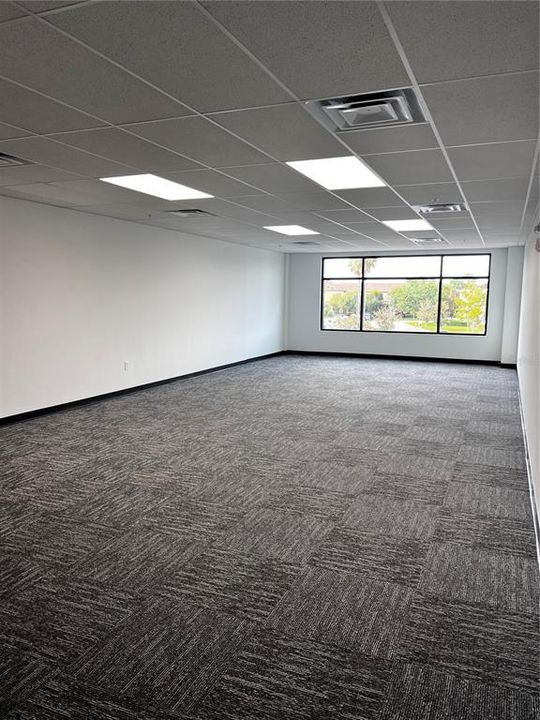 На продажу: $34,740 (0 спален, 0 ванн, 764 Квадратных фут)