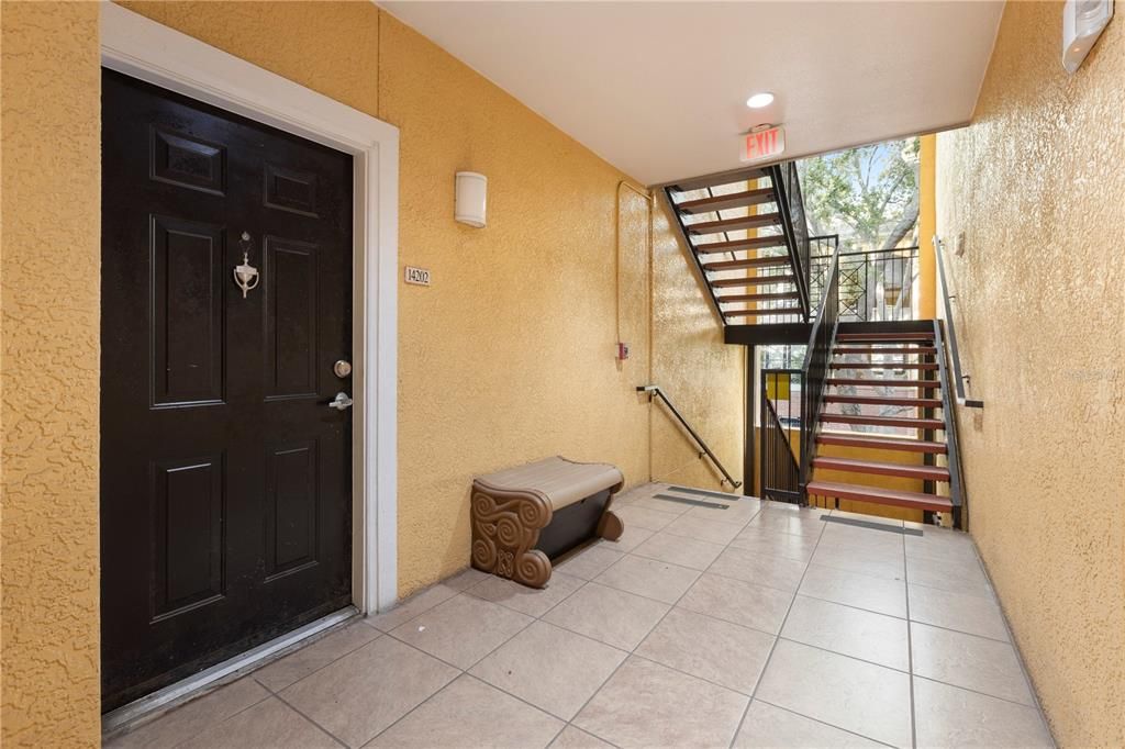 Под контрактом: $155,000 (1 спален, 1 ванн, 598 Квадратных фут)