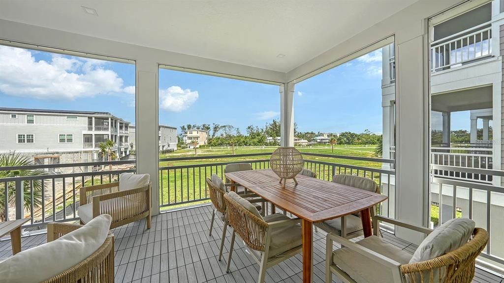 待售: $1,375,000 (3 贝兹, 2 浴室, 1678 平方英尺)