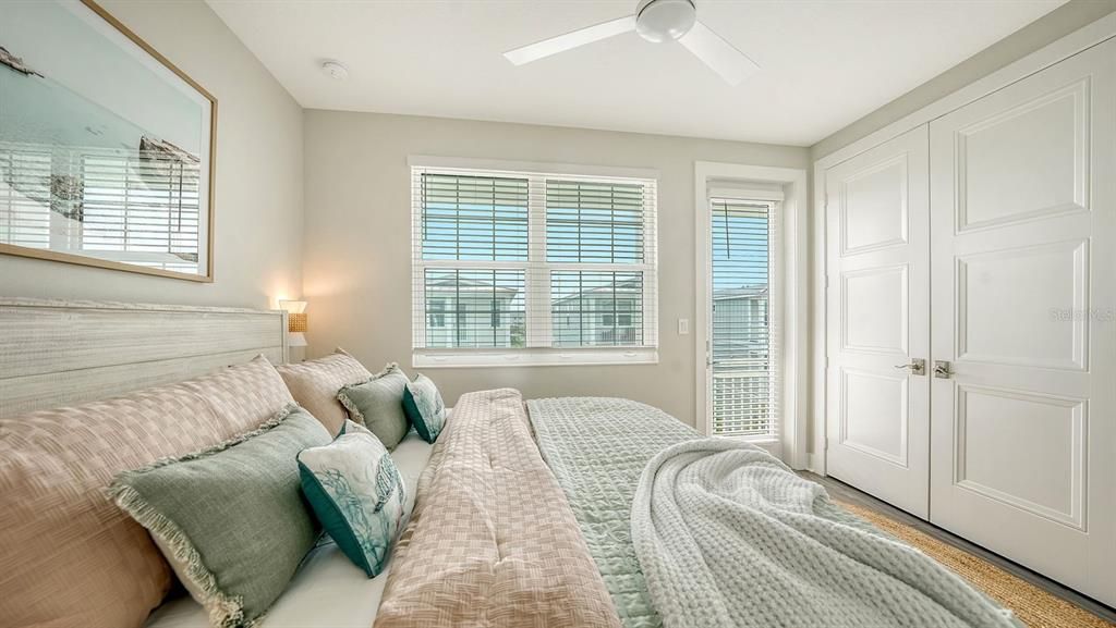 待售: $1,375,000 (3 贝兹, 2 浴室, 1678 平方英尺)