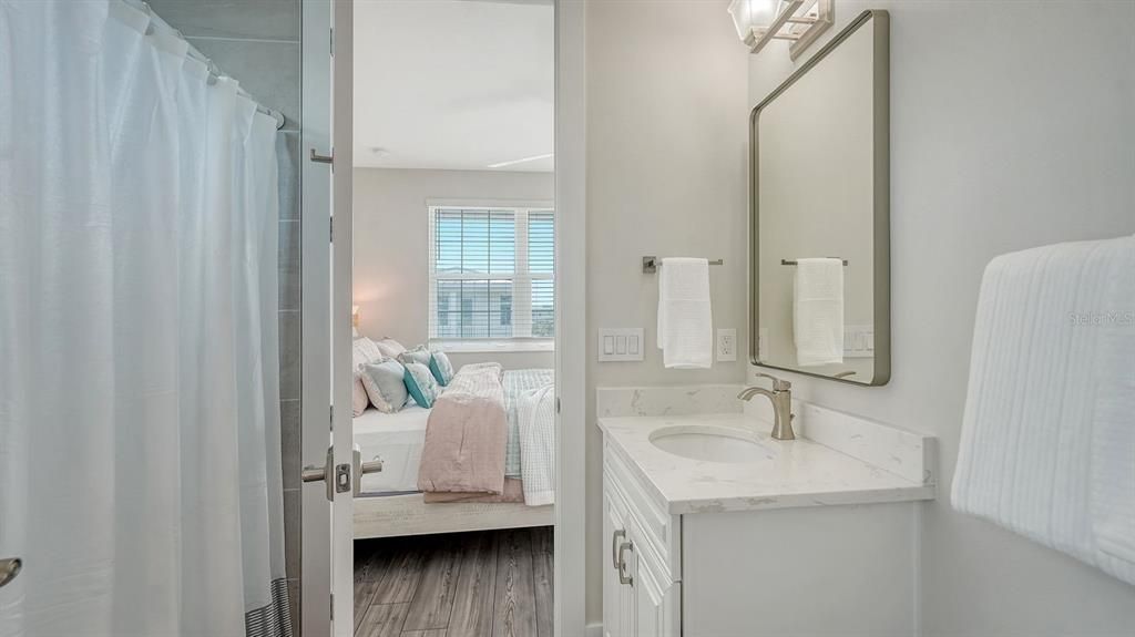 待售: $1,375,000 (3 贝兹, 2 浴室, 1678 平方英尺)