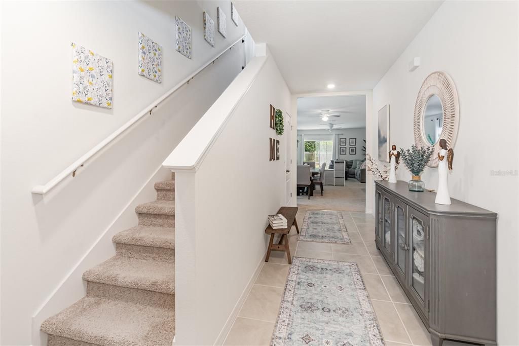 На продажу: $377,990 (5 спален, 3 ванн, 2447 Квадратных фут)