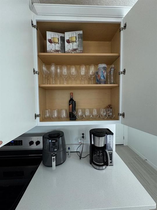 Active With Contract: $2,350 (3 beds, 2 baths, 1561 Square Feet)