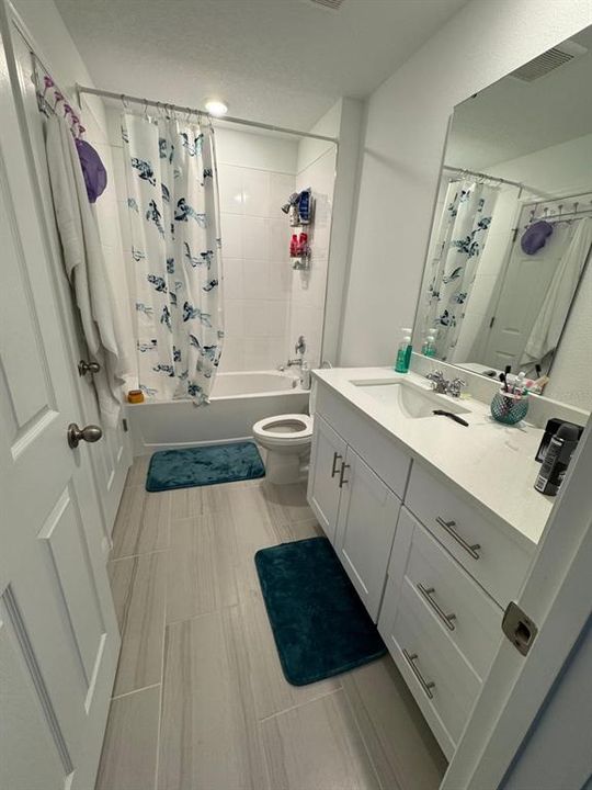 Active With Contract: $2,350 (3 beds, 2 baths, 1561 Square Feet)