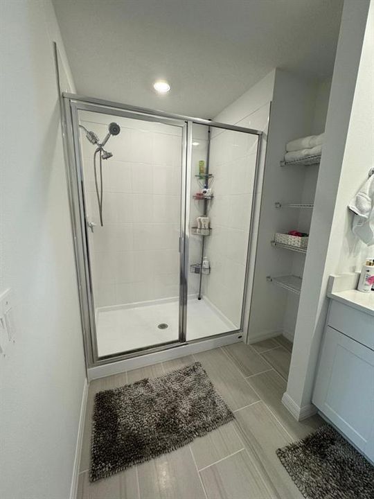 Active With Contract: $2,350 (3 beds, 2 baths, 1561 Square Feet)