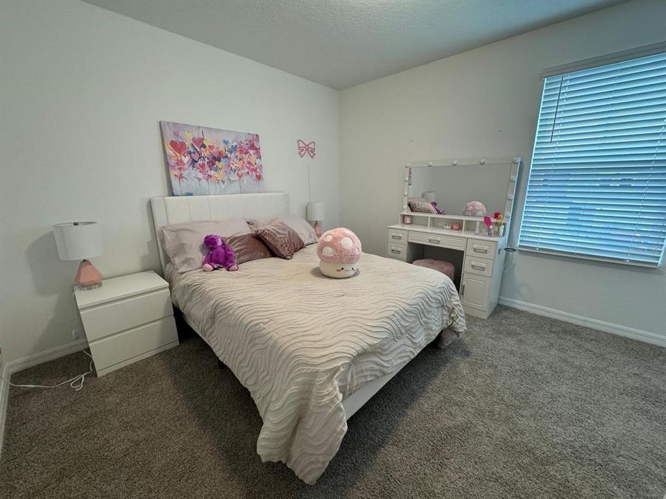 Active With Contract: $2,350 (3 beds, 2 baths, 1561 Square Feet)