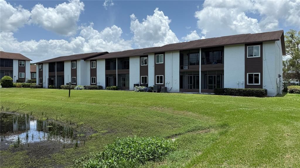 На продажу: $99,900 (2 спален, 2 ванн, 876 Квадратных фут)