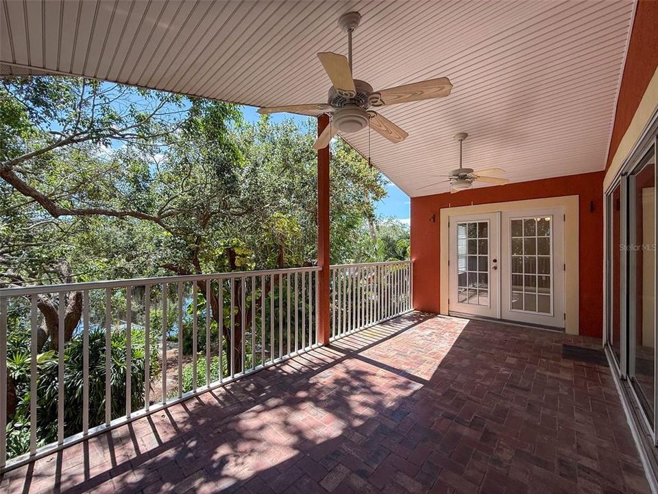 待售: $625,000 (3 贝兹, 2 浴室, 1639 平方英尺)