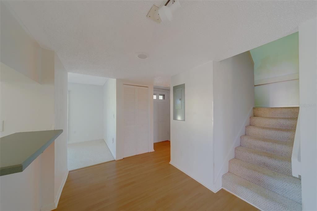 На продажу: $359,000 (2 спален, 2 ванн, 1258 Квадратных фут)