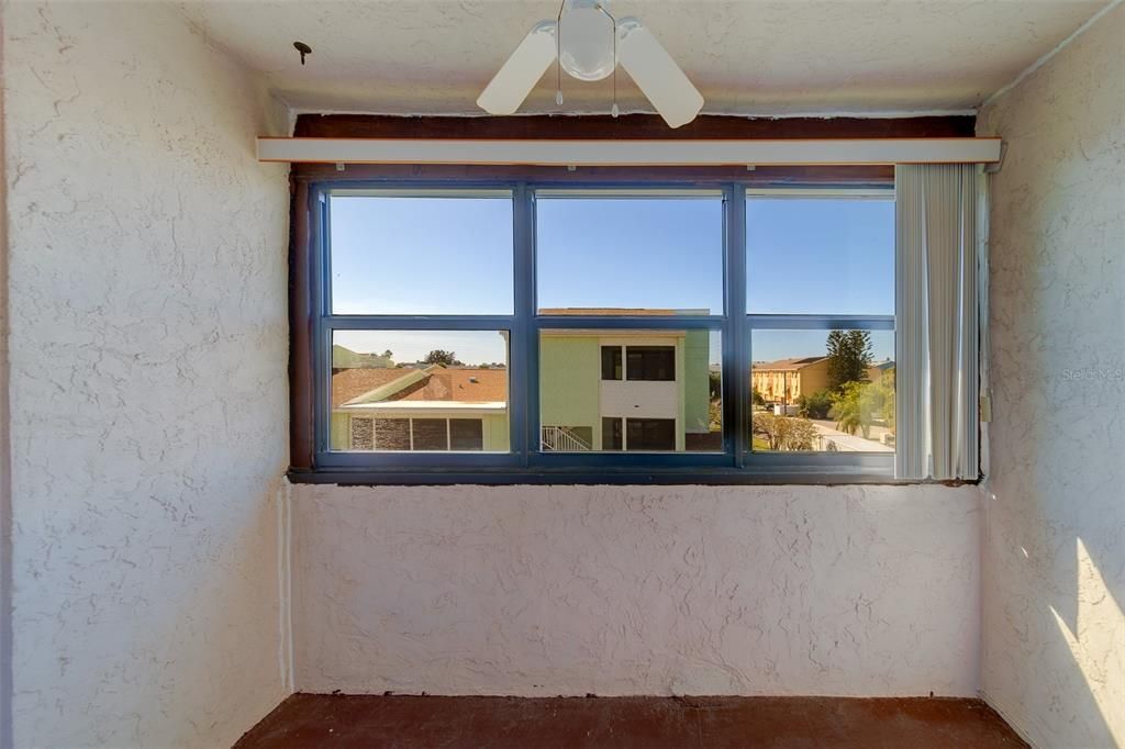 На продажу: $359,000 (2 спален, 2 ванн, 1258 Квадратных фут)