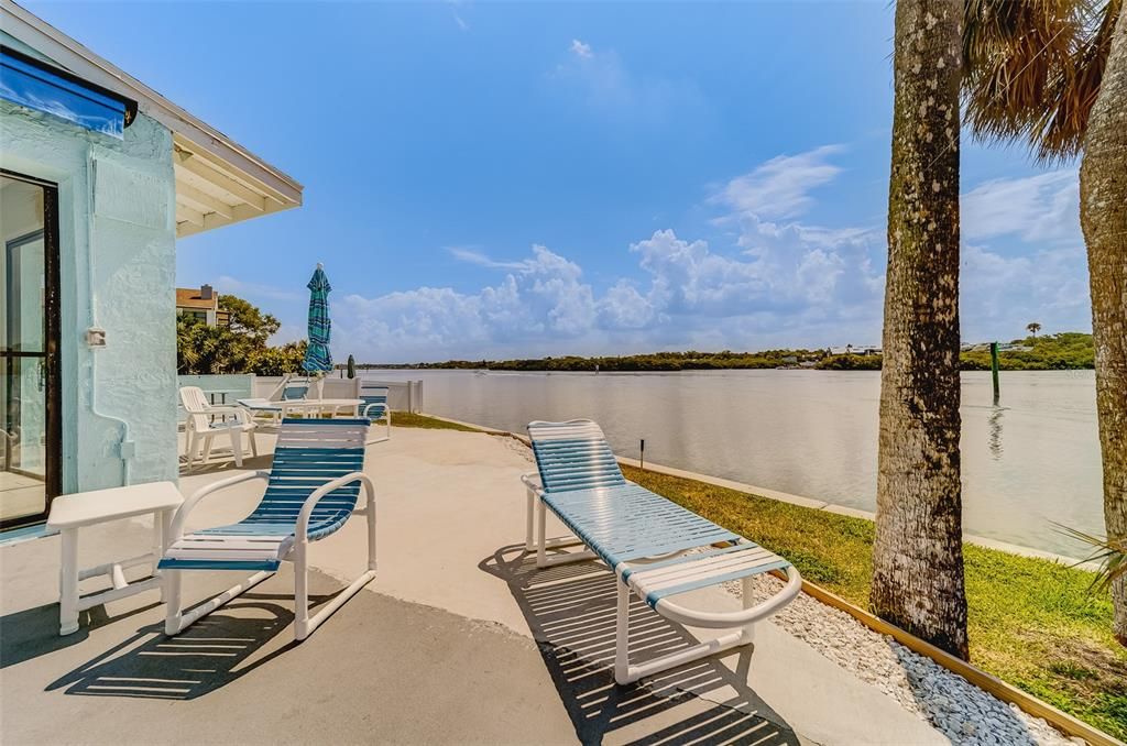 На продажу: $359,000 (2 спален, 2 ванн, 1258 Квадратных фут)