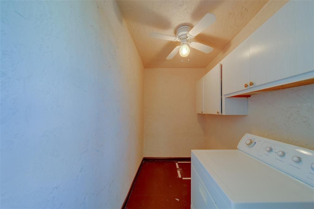 На продажу: $359,000 (2 спален, 2 ванн, 1258 Квадратных фут)