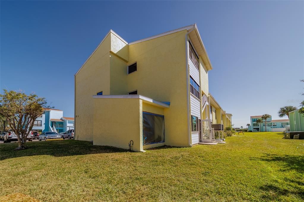 На продажу: $359,000 (2 спален, 2 ванн, 1258 Квадратных фут)