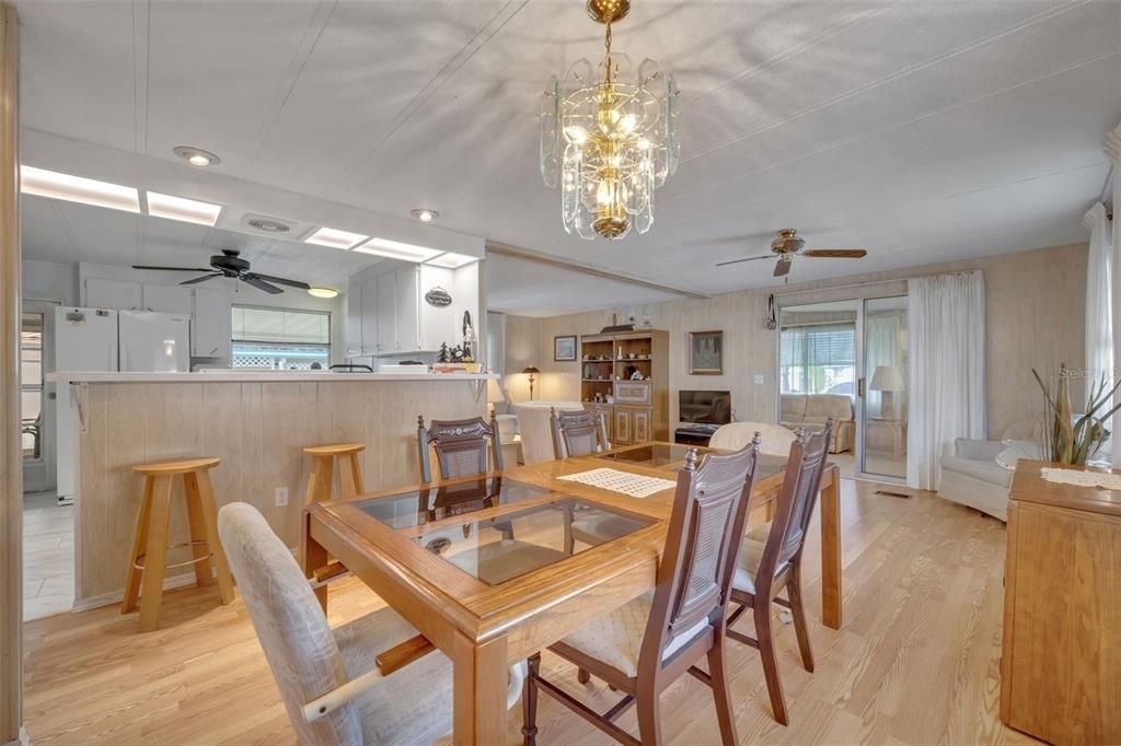 En Venta: $125,000 (2 camas, 2 baños, 1304 Pies cuadrados)