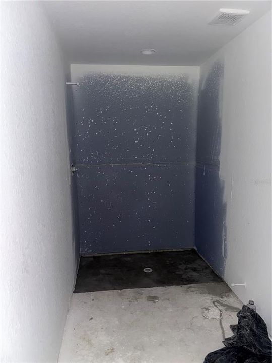 Под контрактом: $254,900 (3 спален, 2 ванн, 1700 Квадратных фут)