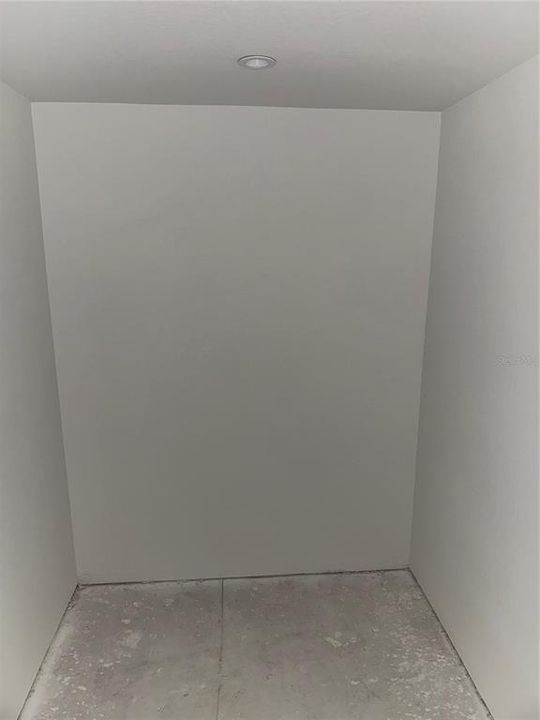 Под контрактом: $254,900 (3 спален, 2 ванн, 1700 Квадратных фут)