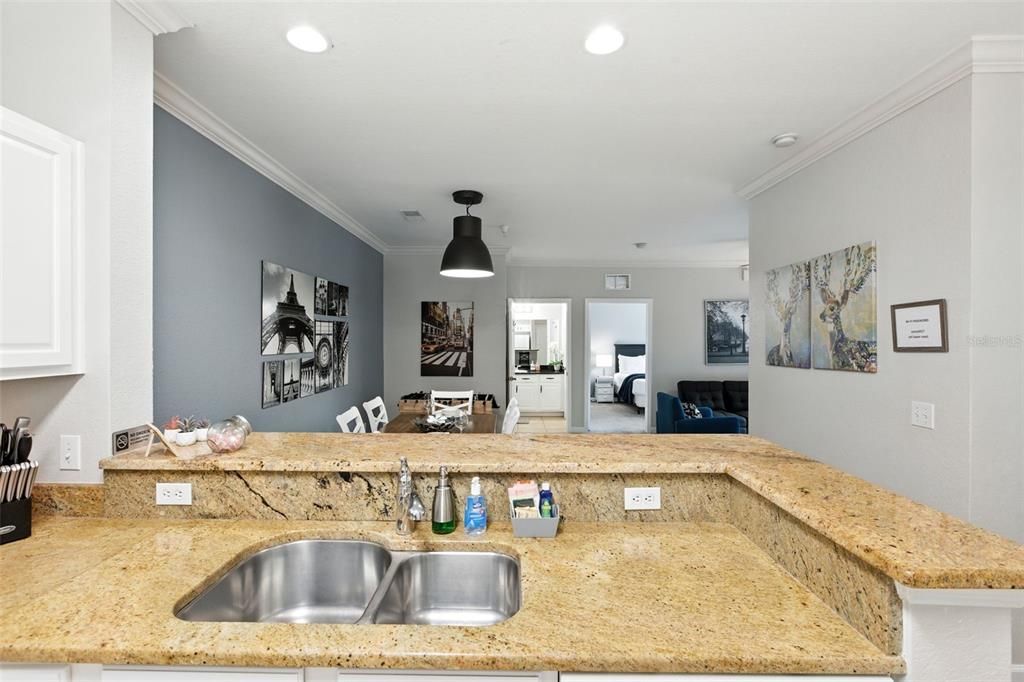 待售: $210,000 (2 贝兹, 2 浴室, 1134 平方英尺)