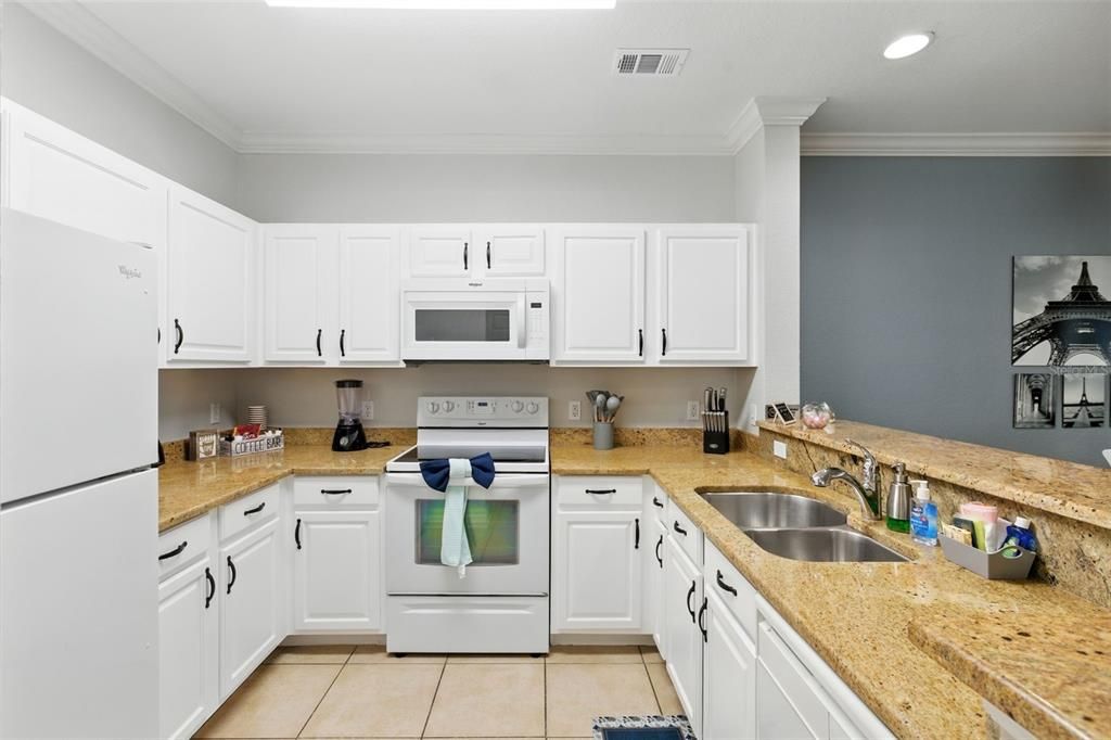 待售: $210,000 (2 贝兹, 2 浴室, 1134 平方英尺)