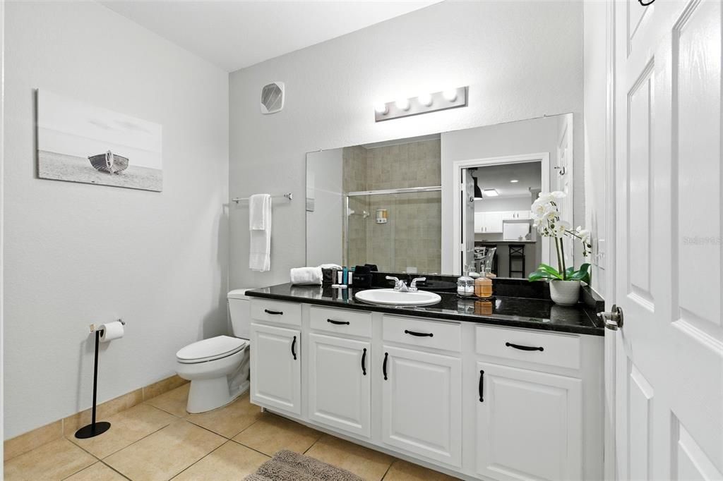 待售: $210,000 (2 贝兹, 2 浴室, 1134 平方英尺)