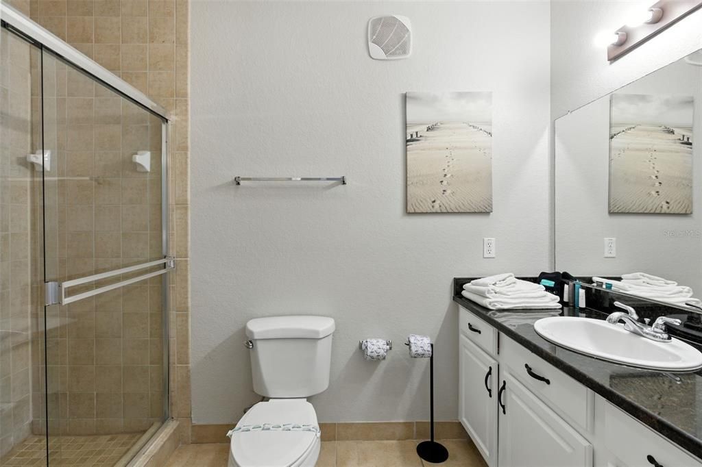 待售: $210,000 (2 贝兹, 2 浴室, 1134 平方英尺)