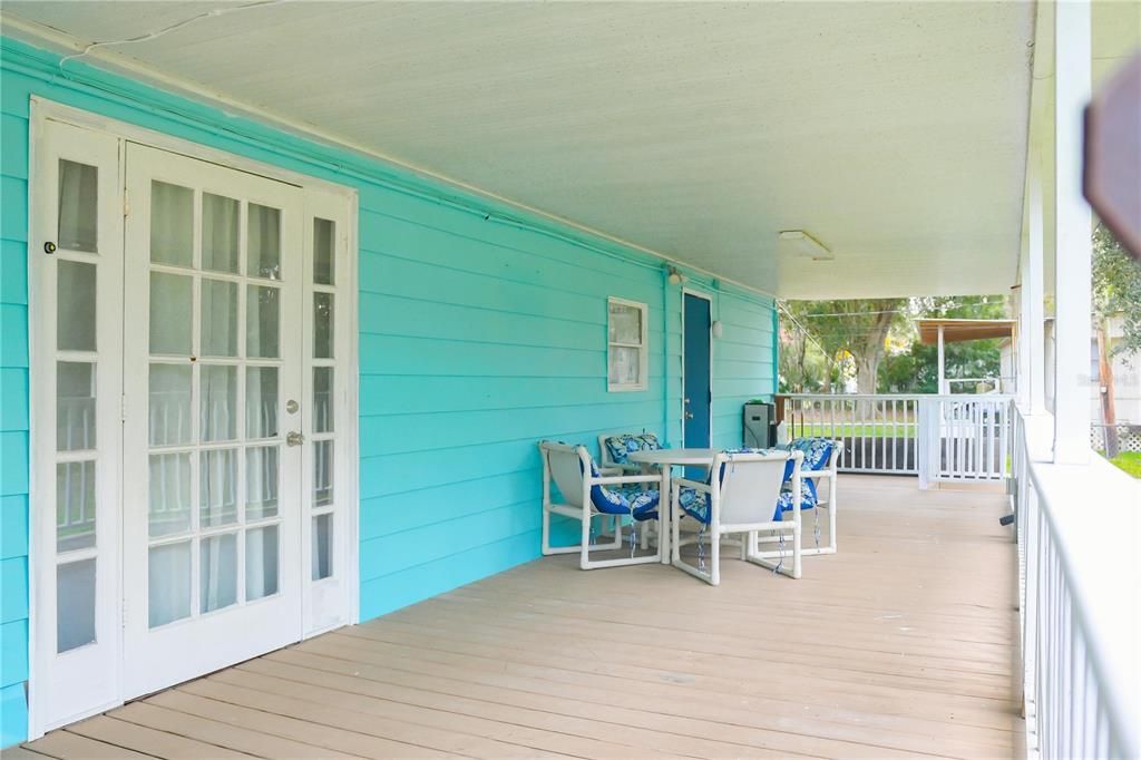 На продажу: $250,000 (3 спален, 2 ванн, 1240 Квадратных фут)