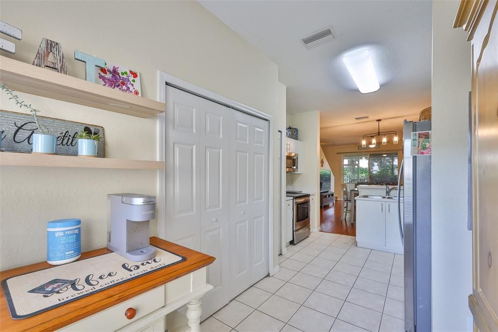 For Sale: $235,000 (2 beds, 2 baths, 1340 Square Feet)