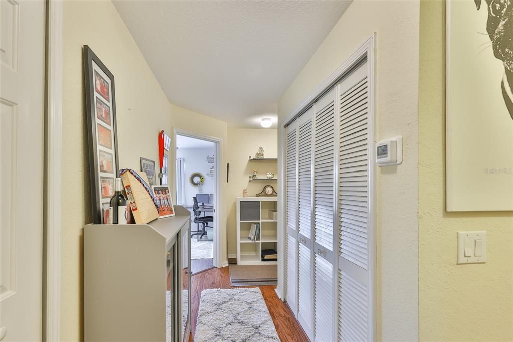 For Sale: $235,000 (2 beds, 2 baths, 1340 Square Feet)