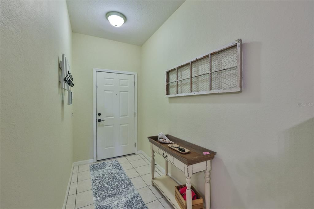 For Sale: $235,000 (2 beds, 2 baths, 1340 Square Feet)