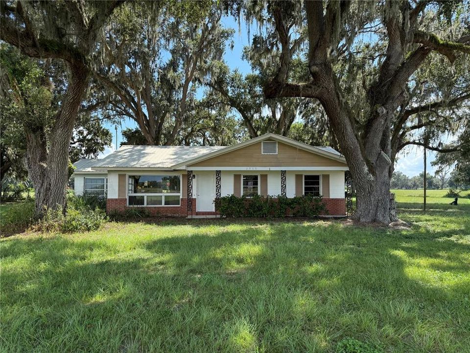 最近售出: $1,700,000 (3 贝兹, 1 浴室, 1564 平方英尺)